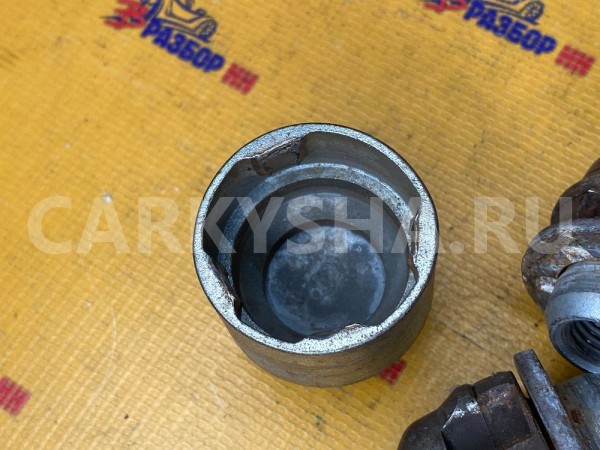 Комплект гаек секретных Jaguar XF X250 Jaguar XF оригинальный номер C2C9198