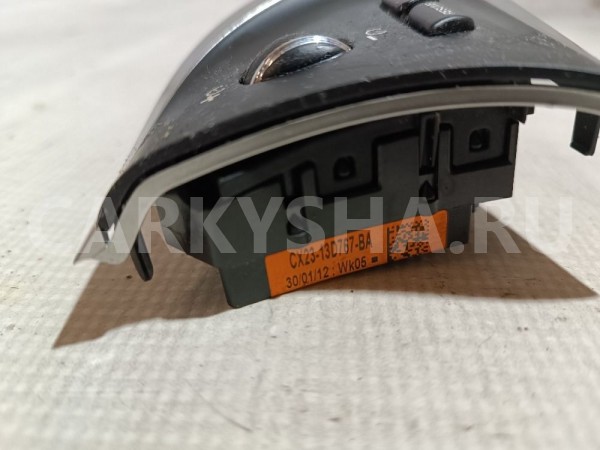 Кнопка руля правая Jaguar XF 