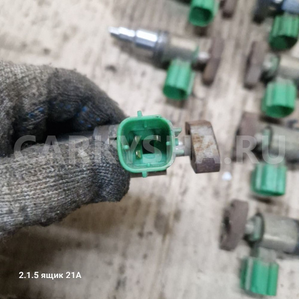 Форсунки тнвд nissan vq25dd 3 контакта Nissan Skyline 