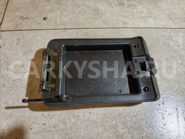 Подлокотник Nissan Bluebird оригинальный номер 969200E003
