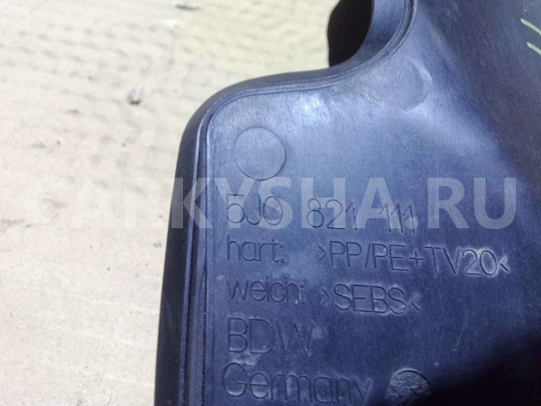 Пыльник крыла Skoda Fabia II (2007—2010) Skoda Fabia оригинальный номер 5j0821111