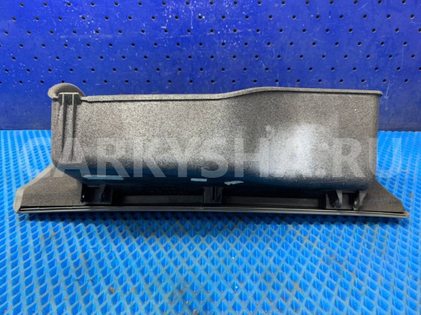 Бардачок Peugeot 406 I Peugeot 406 оригинальный номер 8220V5