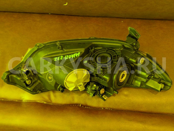 Фара Honda Insight 