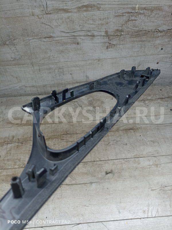 Накладка внутренней ручки двери Nissan X-Trail III (2013—2019) Nissan X-Trail оригинальный номер 806824cl0a