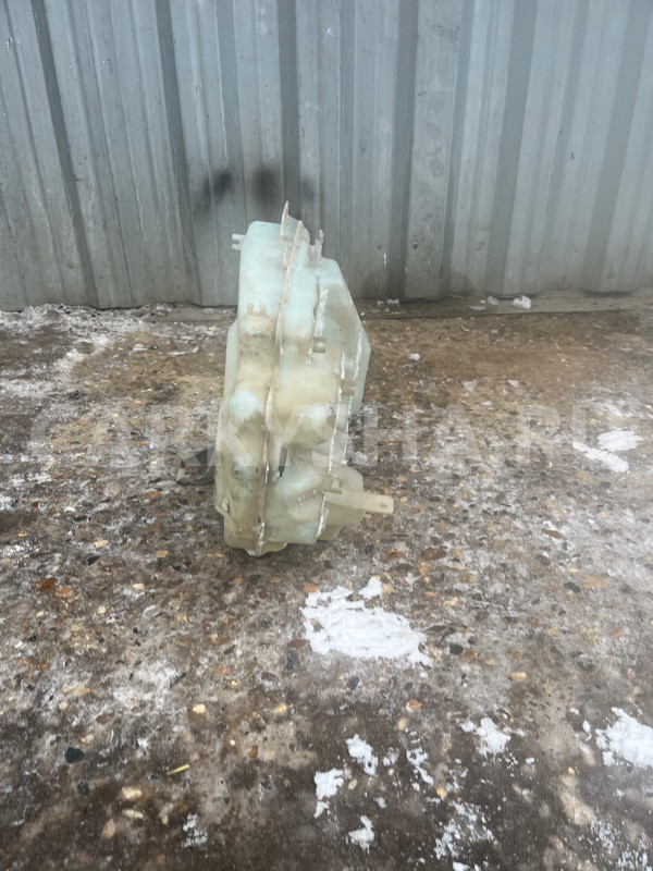 Бачок омывателя Mitsubishi ASX 2010-2016 8260A215 Mitsubishi ASX 
