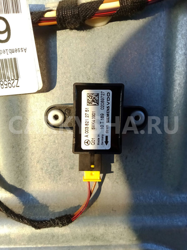 Дверь передняя правая Mercedes GL X164 Mercedes-Benz G-klasse оригинальный номер A1647200205