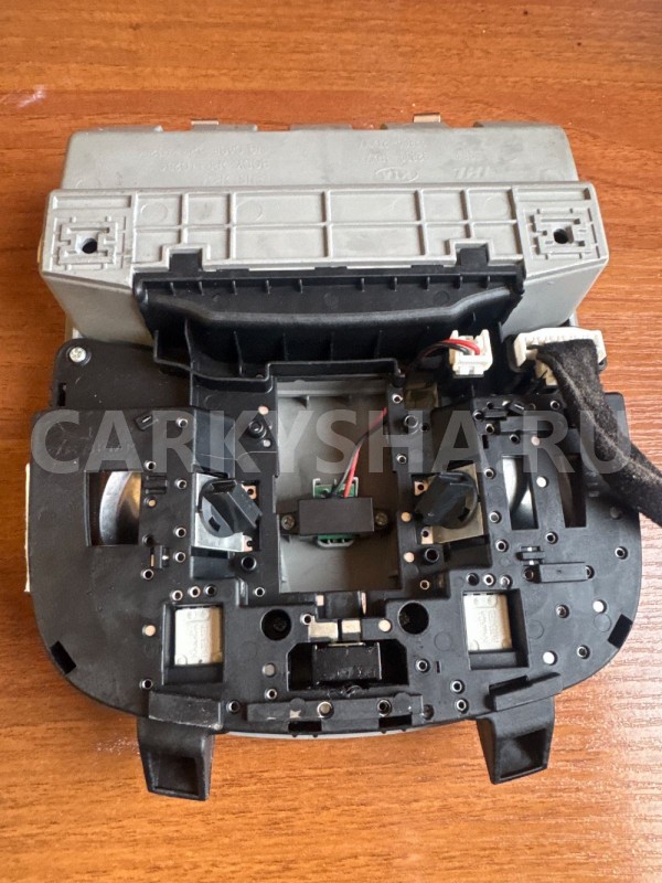 Kia Optima (TF) III плафон потолочный Kia Optima оригинальный номер 928003rxxx