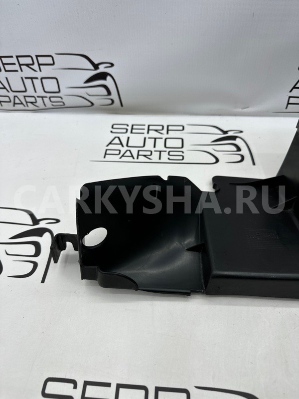 Дефлектор радиатора правый Volkswagen Touareg 7L Volkswagen Touareg 