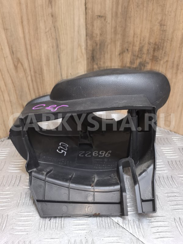 Кожух рулевой колонки Nissan Serena 