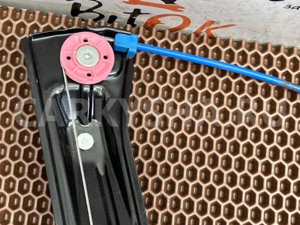 Стеклоподъемник BMW 3er оригинальный номер 51 33 7 281 886, 51 33 7 281 886, 51337281886, 7281886, 67 62 7 406 634, 67627406634, 7406634, 51 33 2 460 250, 51332460250, 2460250, 67 62 2 460 252, 67622460252, 2460252