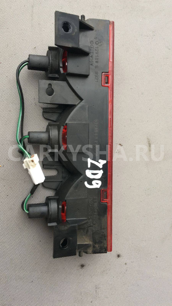 Дополнительный стоп сигнал Mitsubishi Pajero /Montero (V8, V9) (2007-) Mitsubishi Montero 