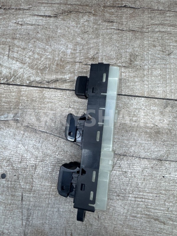 Блок управления стеклоподъемниками  Qashqai j10 1 Nissan Qashqai оригинальный номер 25401br00A