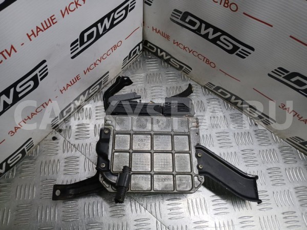 Блок управления двигателя Toyota Alphard 