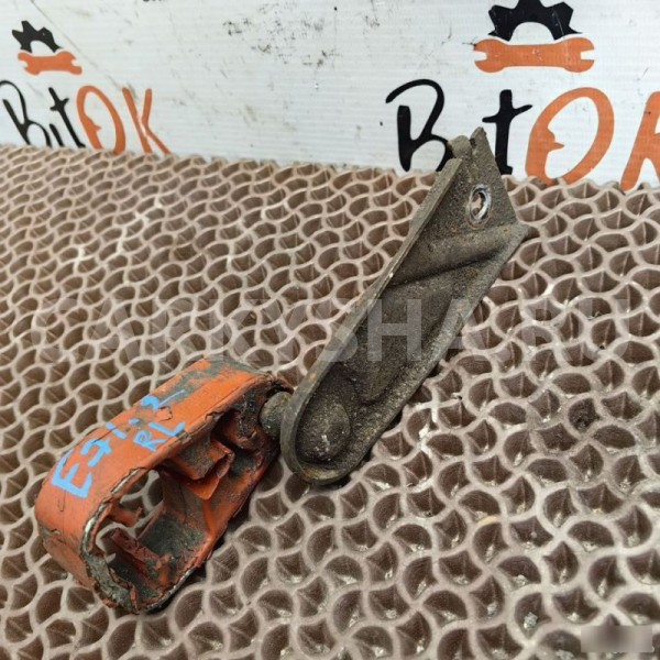 Кронштейн выхлопа BMW X5 