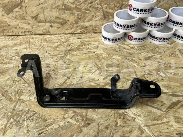 Кронштейн Toyota RAV 4 IV (CA40) Рестайлинг оригинальный номер 77765-78020