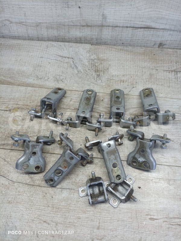 Петля двери Mitsubishi Lancer IX (2000—2007) Mitsubishi i 