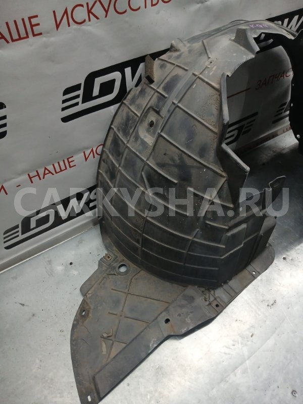 Подкрылок Nissan Bluebird Sylphy 