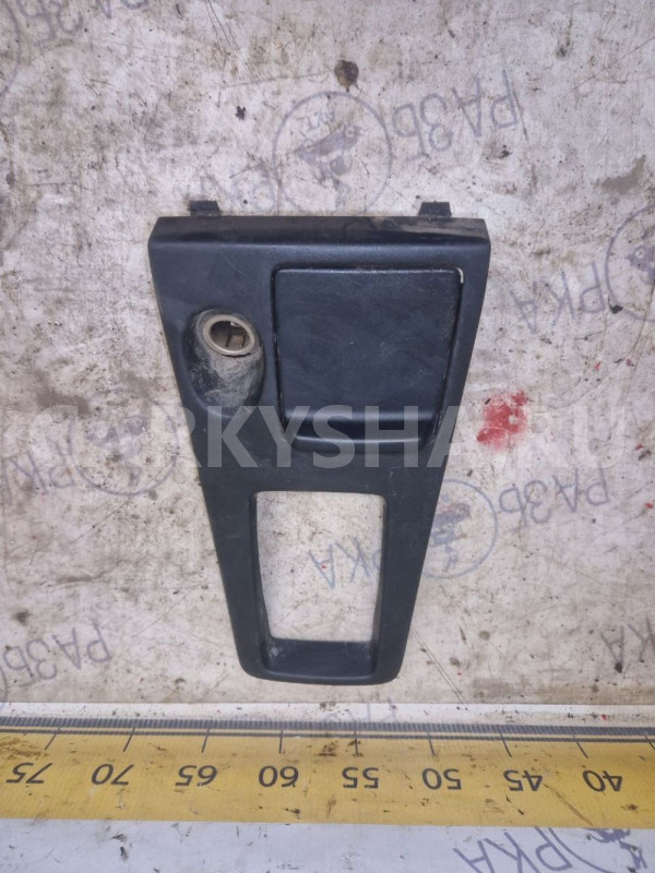 накладка акпп пепельница Nissan Bluebird U14 Nissan Bluebird оригинальный номер 96941