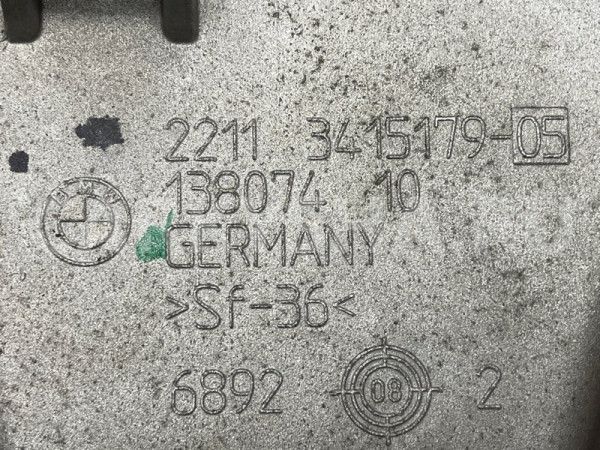 Кронштейн двигателя BMW X3 оригинальный номер 22 11 3 415 179, 22 11 3 415 179, 22113415179, 3415179