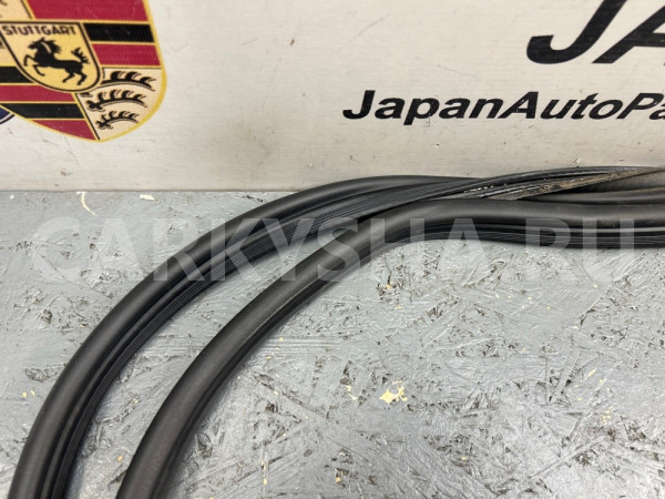 Уплотнение багажника Mercedes-Benz C-200 W203 2001 Mercedes-Benz C-klasse 