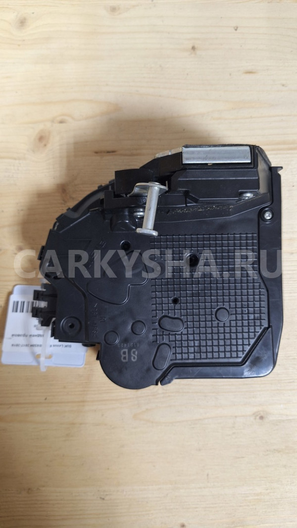 Замок двери задней правой Lexus RX 350/450H 2017-2019 Lexus RX оригинальный номер 6905048080