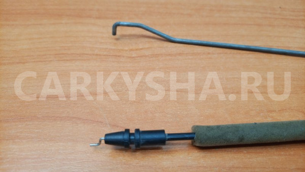 Тяга замка двери (комплект) передняя правая Mitsubishi i оригинальный номер MR573896