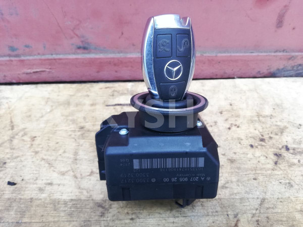 Замок Зажигания Mercedes-Benz E-Class 2012 C207 271.860 Mercedes-Benz E-klasse оригинальный номер A2079052600