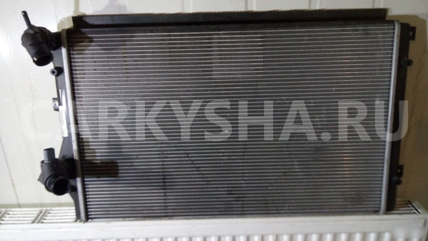 Радиатор охлаждения Джетта Volkswagen Jetta Volkswagen Jetta оригинальный номер 1KO121251AT