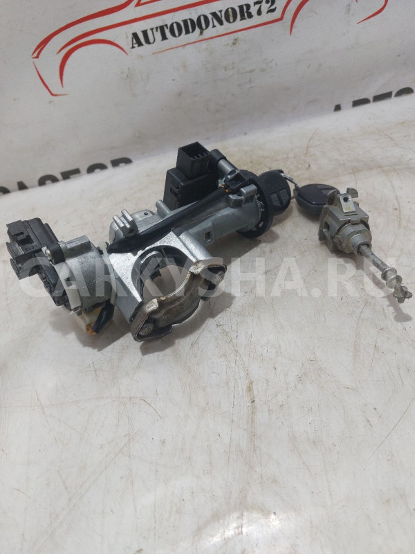 Замок зажигания Suzuki Sx4 Suzuki SX4 оригинальный номер 3710162JB0