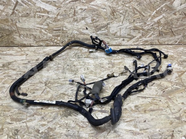 Жгут проводки крышки багажника Toyota Land Cruiser 200 Рестайлинг оригинальный номер 82185-60450