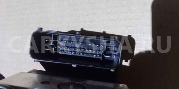 Блок ABS (насос) Kia Rio III рестайлинг (2015—2017) Kia Rio оригинальный номер 589204y100