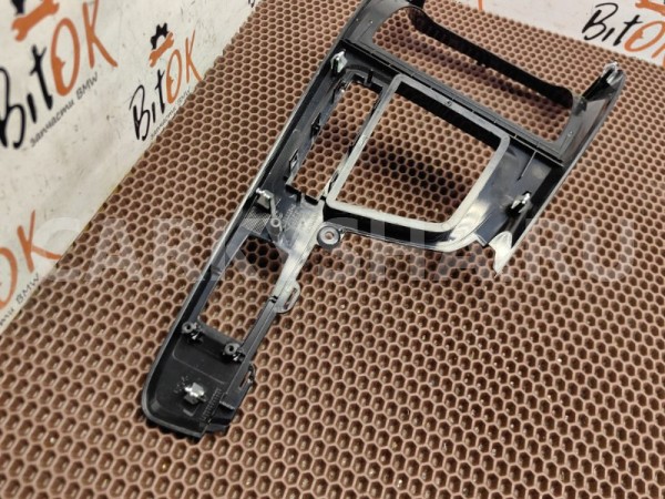 Накладка центральной консоли RHD BMW X1 