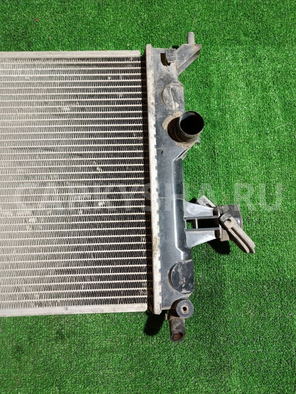 Радиатор охлаждения Opel Astra 