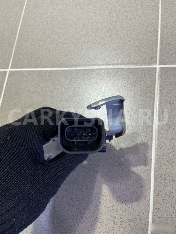 Активатор замка багажника Daihatsu Pyzar 1996 г Daihatsu Pyzar 