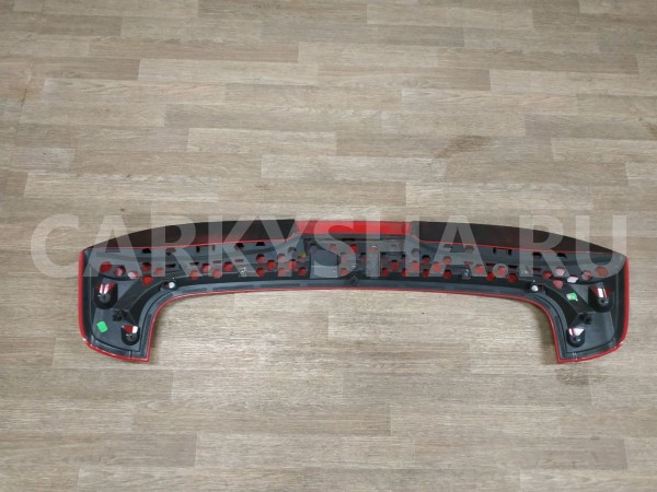 Спойлер крышки багажника Ford Focus 