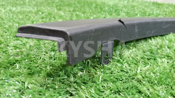 Накладка крыла передняя левая Toyota Rav4 2015 Toyota RAV 4 оригинальный номер 7560242100