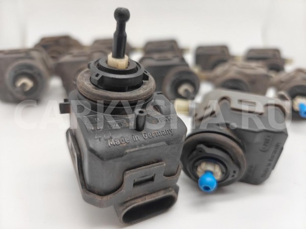 Корректор фар Nissan Almera 7700420737 N15 Nissan Almera 