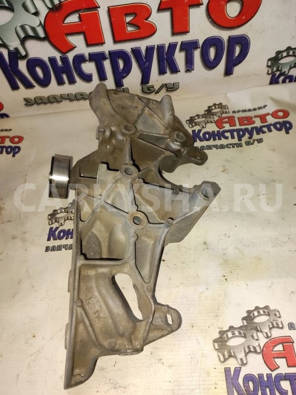 Кронштейн генератора Renault Clio 