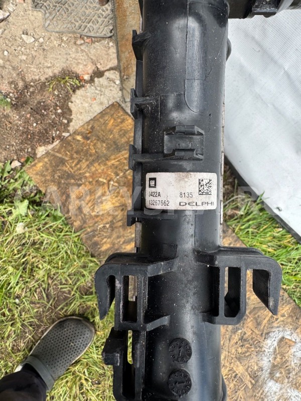 Opel Astra (J) lV радиатор основной Opel Astra оригинальный номер 13267662