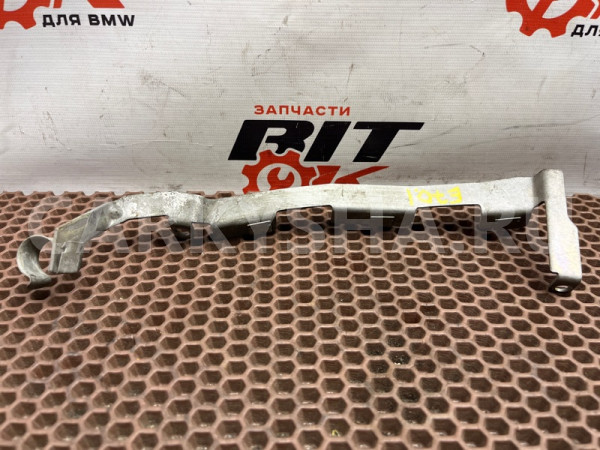 Кронштейн кабеля BMW X5 оригинальный номер 12 52 8 506 074, 12 52 8 506 074, 12528506074, 8506074