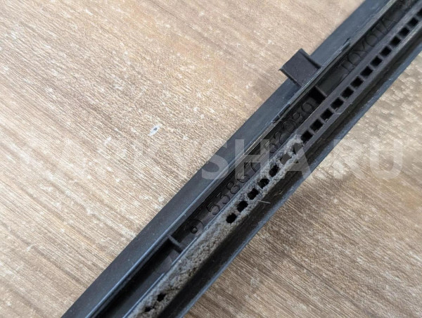 Уголок жабо Toyota Vitz оригинальный номер 53867-52090