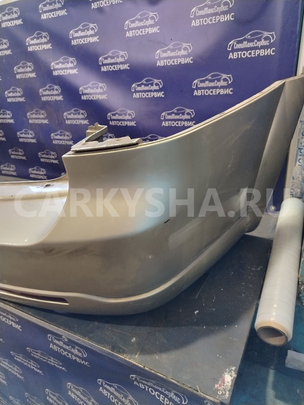 Задний бампер разбитый SsangYong Kyron 2 Ssang Yong Kyron оригинальный номер 7881109111