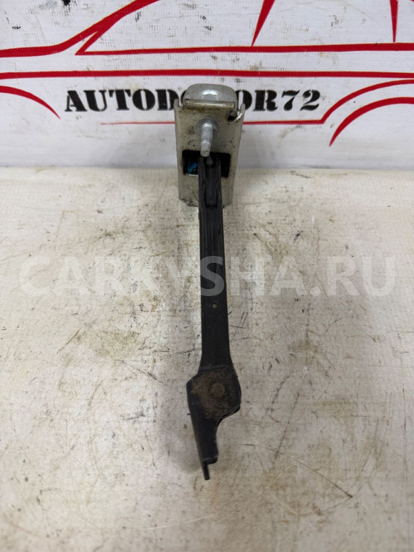 Ограничитель передней двери Chevrolet Cruze J300 Chevrolet Cruze оригинальный номер 95103842