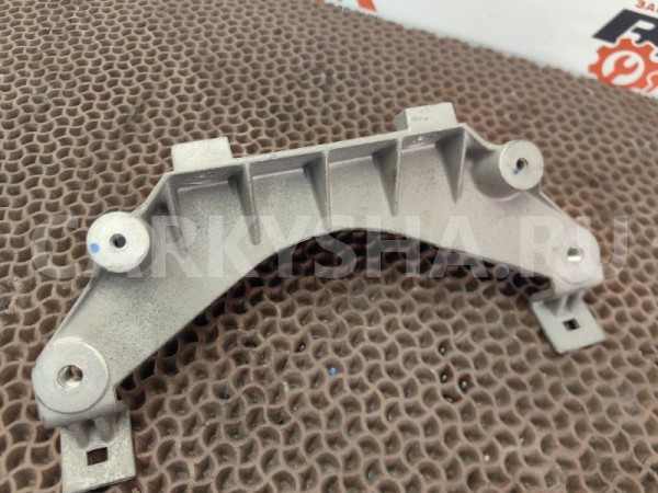 Кронштейн распорки BMW X5 