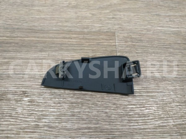 Накладка двери задней правой Toyota Avensis 