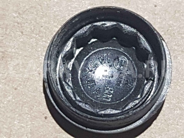 Крышка Skoda Octavia II рестайлинг (2008—2013) Skoda Octavia оригинальный номер 1J0955205A