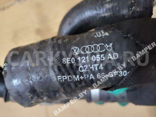 Патрубок радиатора Audi A4 B6 (2000—2006) Audi 200 оригинальный номер 8E0121055AD