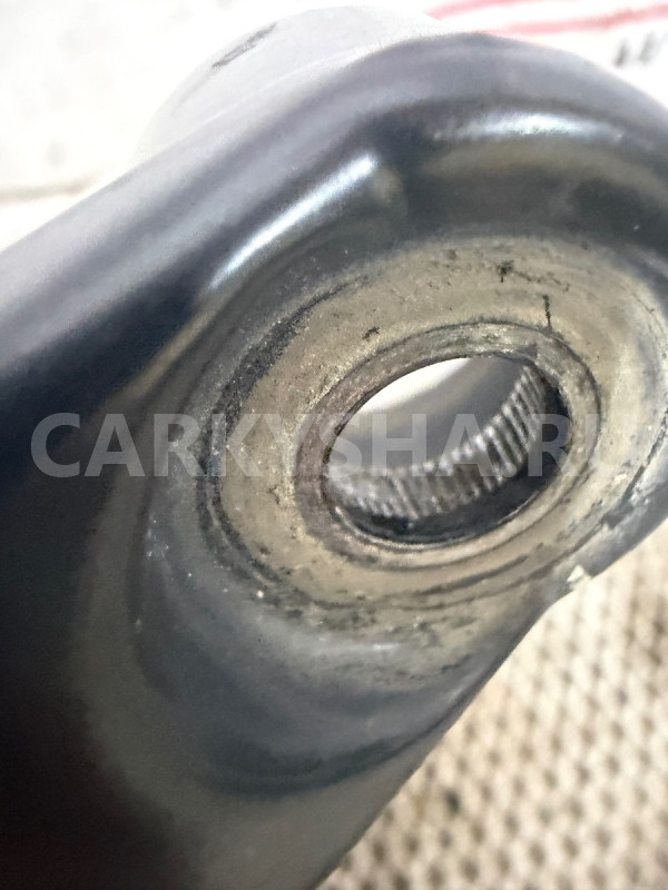 Поводок стеклоочистителя правый Suzuki SX4 Suzuki SX4 оригинальный номер 3833054L01