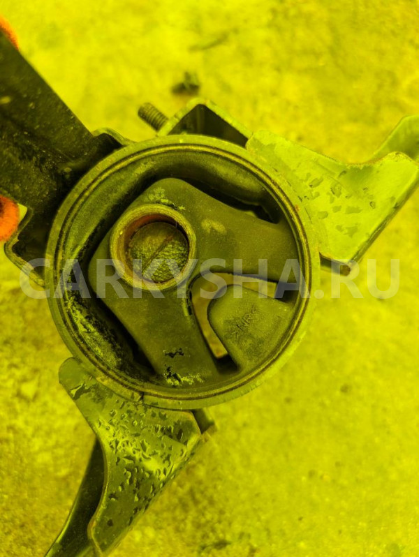 Подушка двигателя Suzuki Spacia 