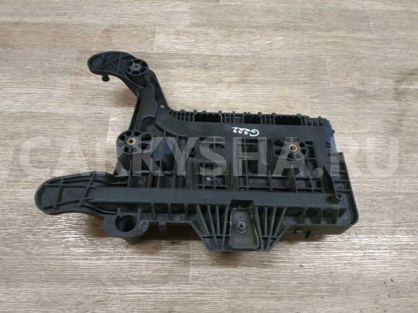 Крепление АКБ (корпус/подставка) Volkswagen Tiguan 